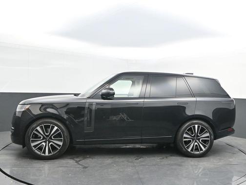2025 Land Rover Range Rover P530 SE