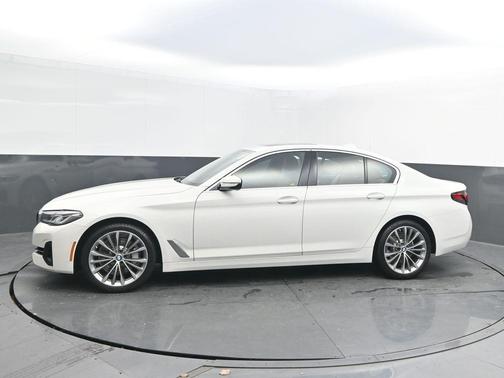 2022 BMW 530 i