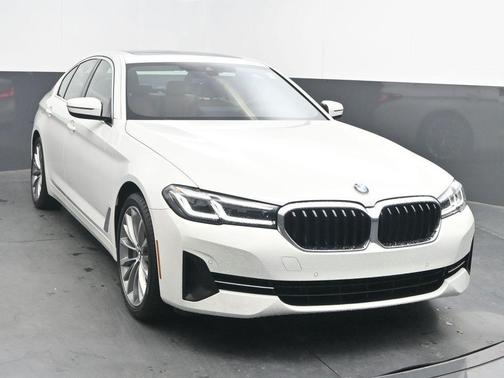 2022 BMW 530 i