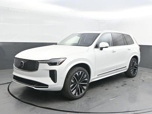 Crystal White Pearl 2026 Volvo XC90 B6 Ultra 7-Seater
