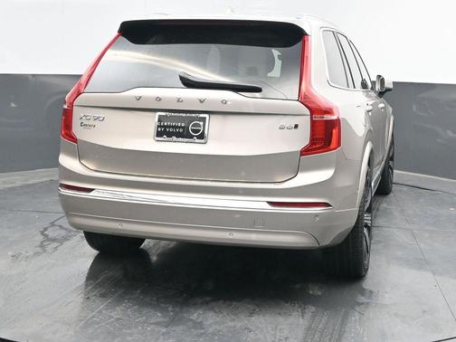 2024 Volvo XC90 B6 Ultimate Bright Theme 7-Seater