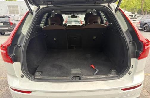 Crystal White 2023 Volvo XC60 B5 Plus Bright Theme