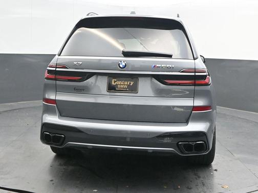 2026 BMW X7 M60i