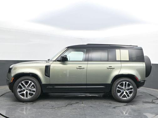 2025 Land Rover Defender P400 X-Dynamic SE