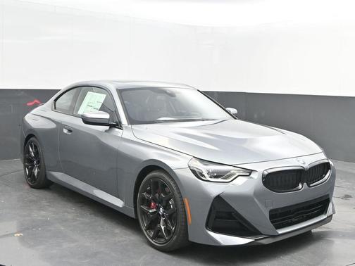 2025 BMW 230 i
