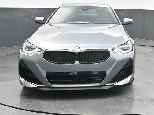 2025 BMW 230 i