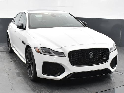 2024 Jaguar XF R-Dynamic SE