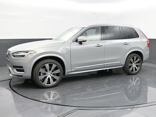 2025 Volvo XC90 Plug-In Hybrid T8 Plus 7-Seater