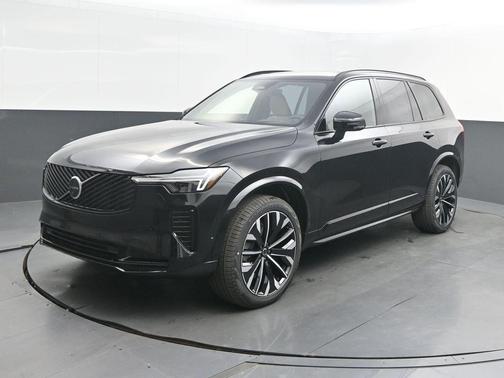 Onyx Black Metallic 2026 Volvo XC90 B6 Ultra Dark Theme 7-Seater