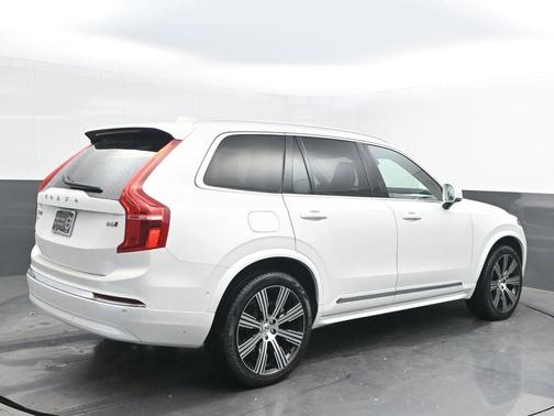 2024 Volvo XC90 B6 Plus Bright Theme 7-Seater