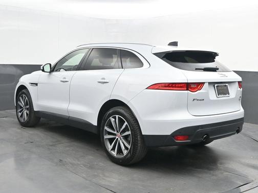 2020 Jaguar F-PACE 25t Prestige