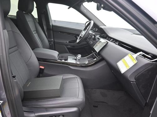 2025 Land Rover Range Rover Evoque Dynamic SE