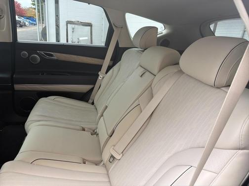 2022 Genesis GV80 2.5T