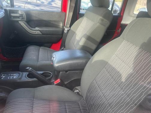 2012 Jeep Wrangler Unlimited Sport