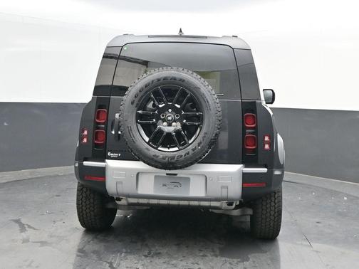 2025 Land Rover Defender P300 S