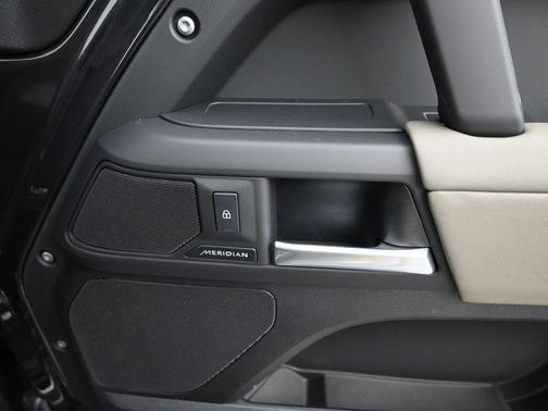 2025 Land Rover Defender P300 S