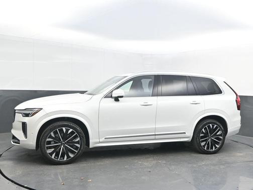 2025 Volvo XC90 B6 Plus 7-Seater