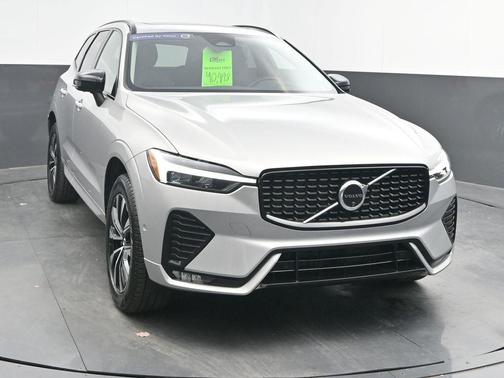 2025 Volvo XC60 B5 Plus