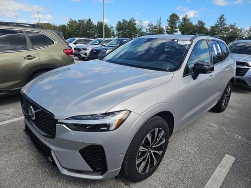 2025 Volvo XC60 B5 Plus