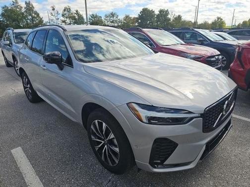2025 Volvo XC60 B5 Plus