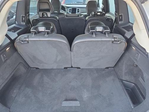 2025 Volvo XC90 B5 Core