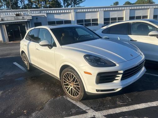 2022 Porsche Cayenne 