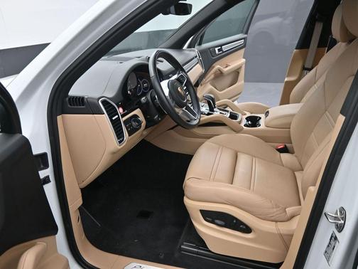 2022 Porsche Cayenne Platinum Edition