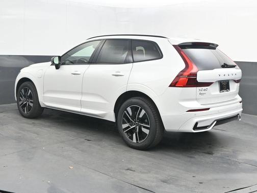 2026 Volvo XC60 Plug-In Hybrid T8 Core
