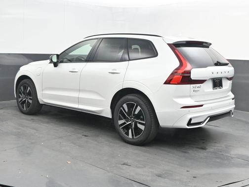2026 Volvo XC60 Plug-In Hybrid T8 Core