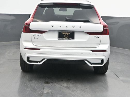 2026 Volvo XC60 Plug-In Hybrid T8 Core