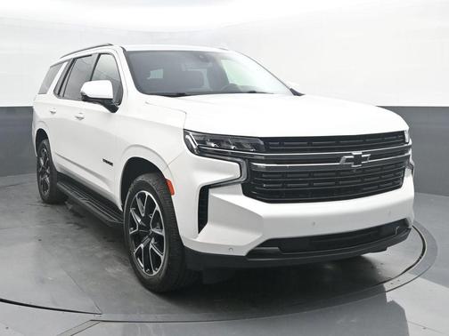 Iridescent Pearl Tricoat 2022 Chevrolet Tahoe RST