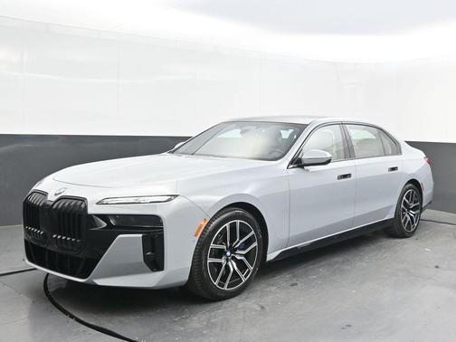2023 BMW 760 760i xDrive