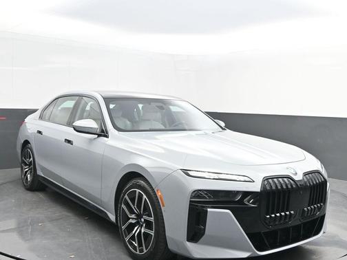 2023 BMW 760 760i xDrive