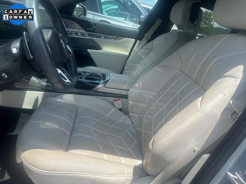 2023 BMW 760 760i xDrive