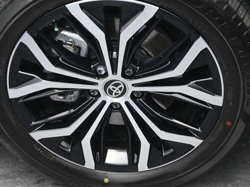 2023 Toyota Crown Limited