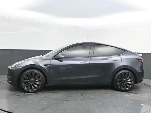 2025 Tesla Model Y Performance