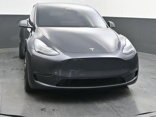 2025 Tesla Model Y Performance