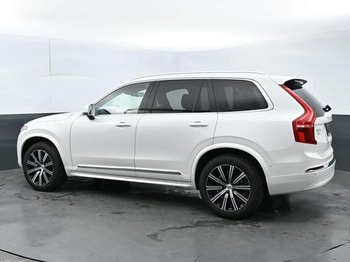 2025 Volvo XC90 B6 Plus 6-Seater