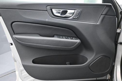 Silver 2023 Volvo XC60 B5 Plus Bright Theme