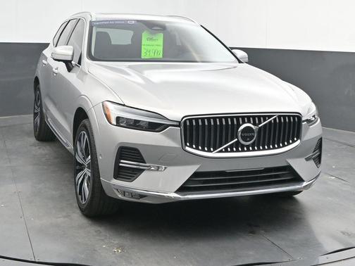 2023 Volvo XC60 B5 Plus Bright Theme