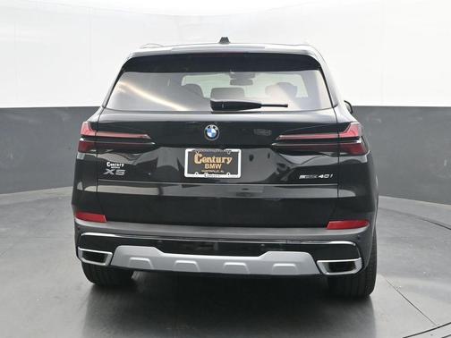 Black Sapphire Metallic 2026 BMW X5 sDrive40i