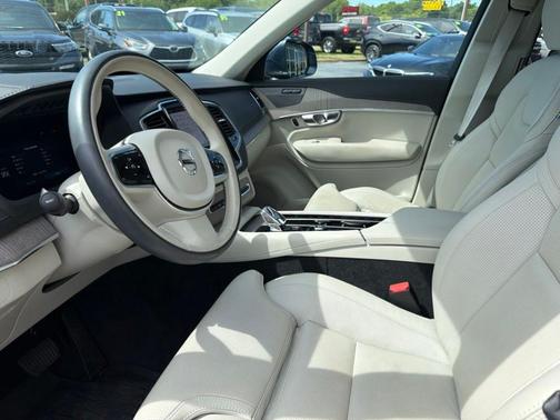 Denim Blue Metallic 2024 Volvo XC90 B6 Ultimate Bright Theme 7-Seater