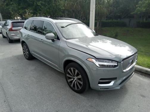 2024 Volvo XC90 B6 Plus Bright Theme 7-Seater