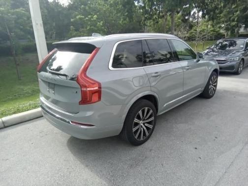 2024 Volvo XC90 B6 Plus Bright Theme 7-Seater