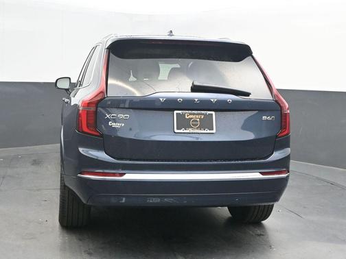 2026 Volvo XC90 B6 Ultra 7-Seater