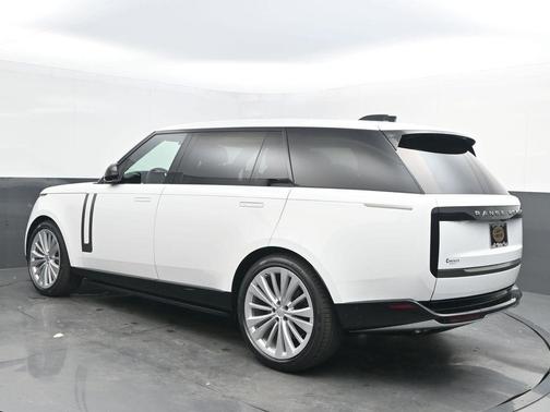 2025 Land Rover Range Rover P530 SE 7 Seat
