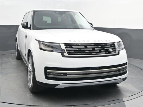 2025 Land Rover Range Rover P530 SE 7 Seat