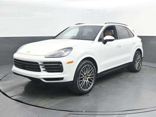 White 2023 Porsche Cayenne S