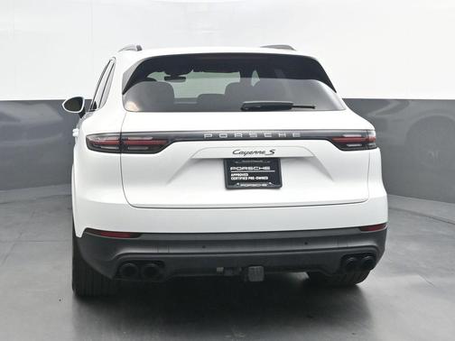 White 2023 Porsche Cayenne S