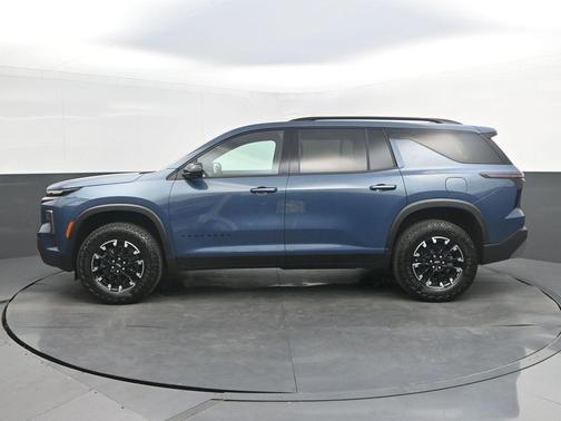 Lakeshore Blue Metallic 2025 Chevrolet Traverse Z71